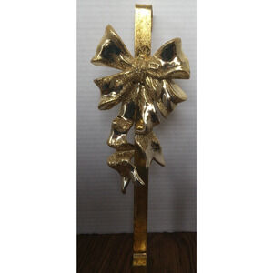 VINTAGE GOLD METAL BOW WREATH HANGER